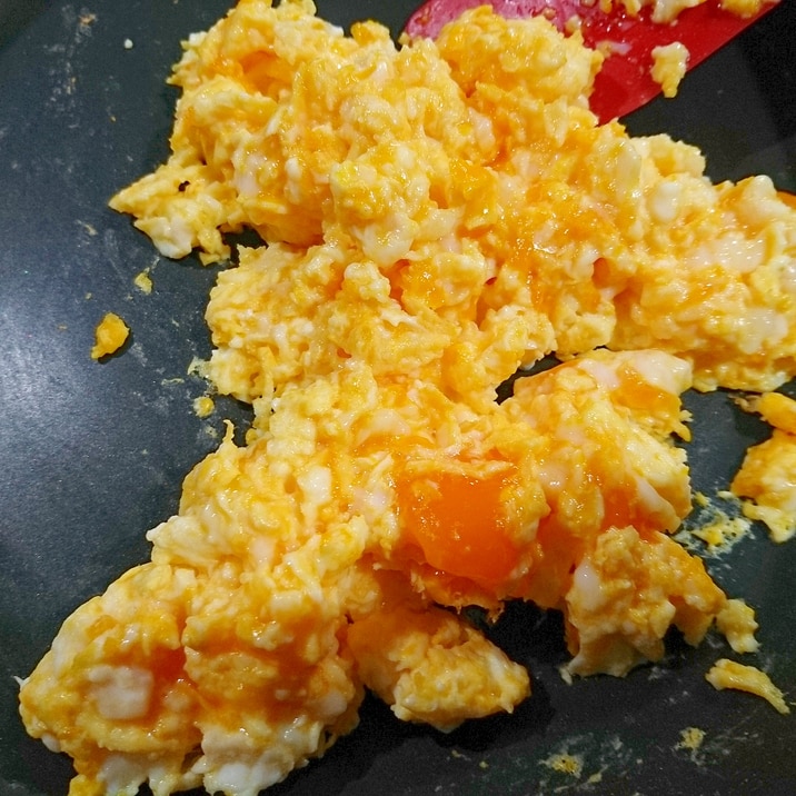 温泉卵のスクランブルエッグ レシピ 作り方 By Hideok8 楽天レシピ 温泉卵のスクランブルエッグ レシピ 作り方 By Hideok8 楽天レシピ